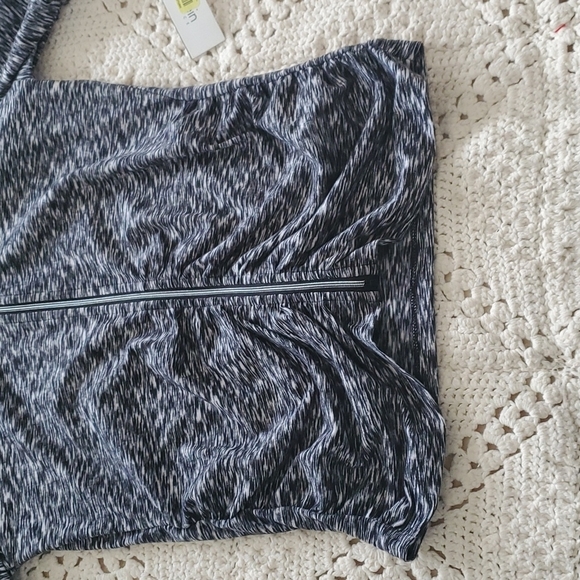 Calvin Klein Performance Zip-Up Athletic Jacket, worn only one time, no tag - Picture 3 of 7